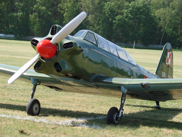 Jak-18
